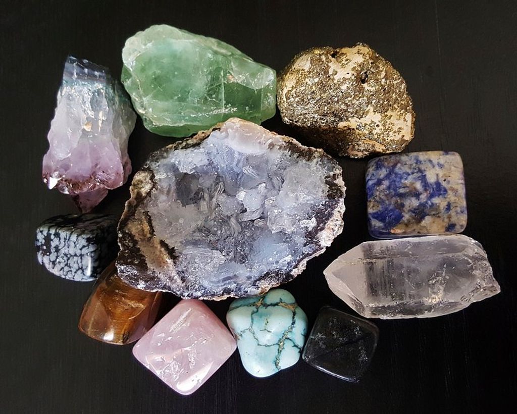 Jakie kamienie i minerały dla Ryb?