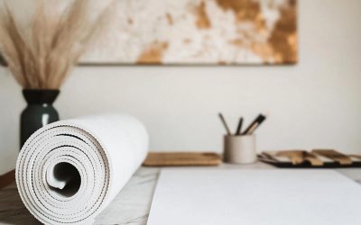 Minimalizm a joga – jak praktyka wpływa na styl życia